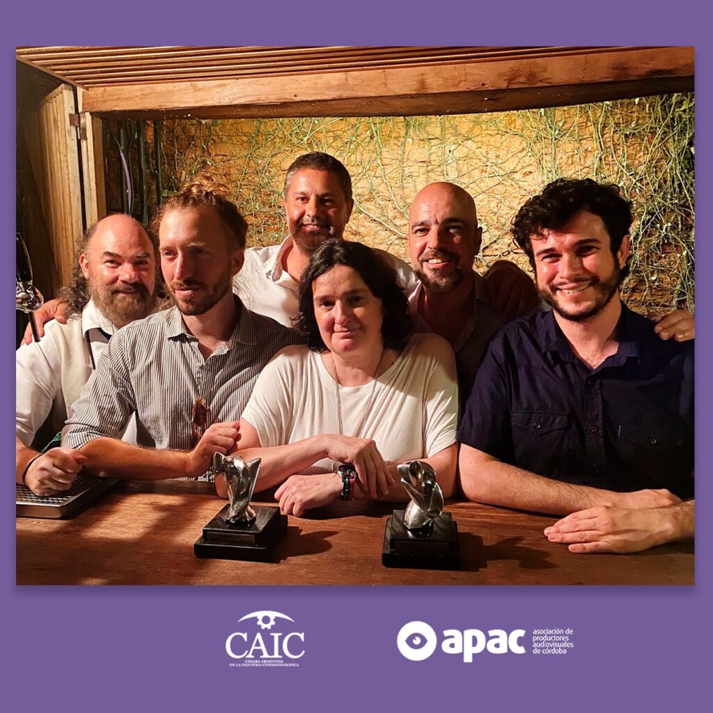Premio de Honor CAIC a Paola Suárez