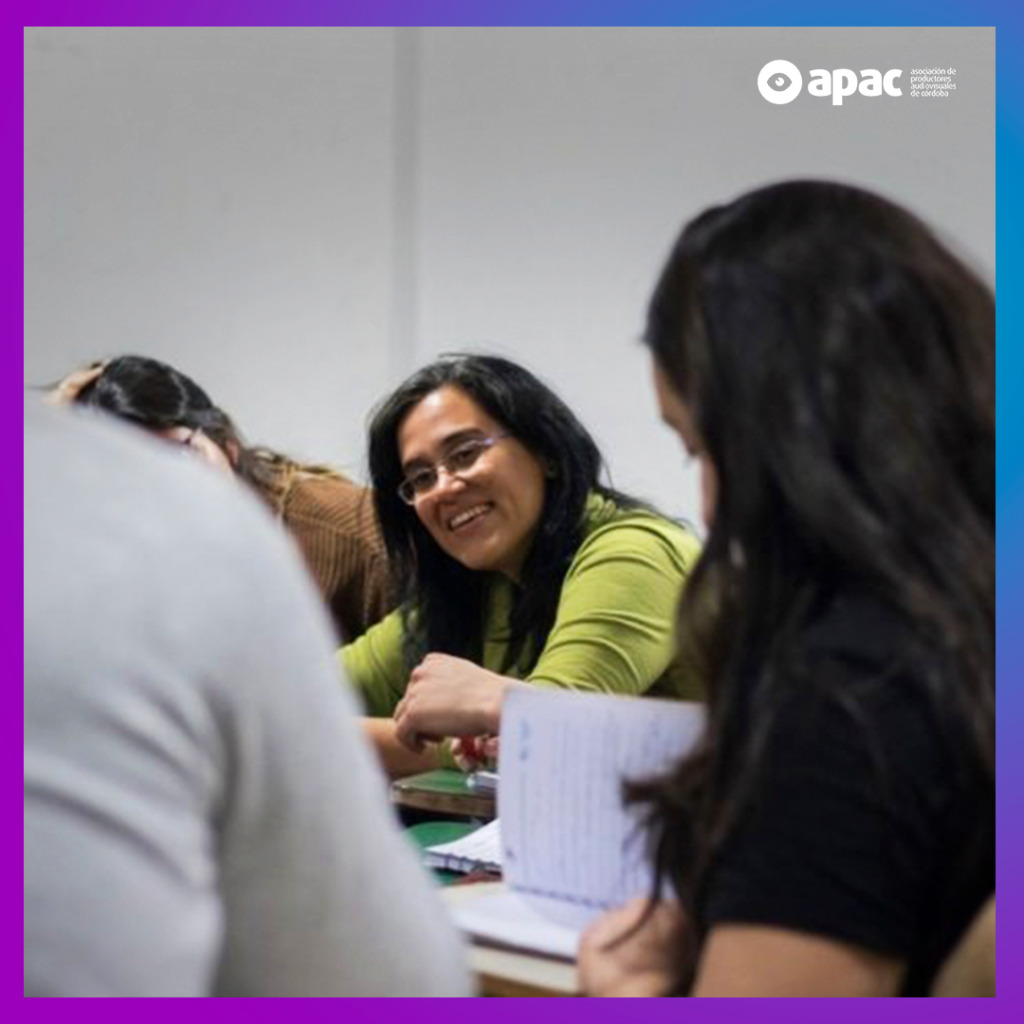 A LA MEMORIA DE PAO, NUESTRA AMIGA Y COMPAÑERA